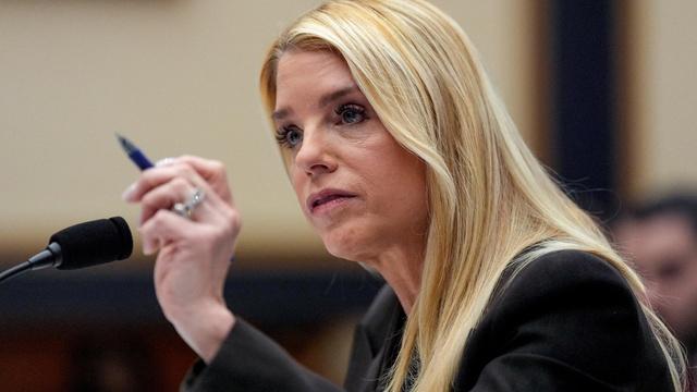 News Wrap: House committee subpoenas Bondi over Epstein