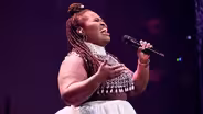 Daymé Arocena performs Celia Cruz classic “Quimbara” (Live!)
