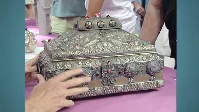 Antiques Roadshow | Appraisal: 1912 Ivan Khlebnikov Jewelry Casket