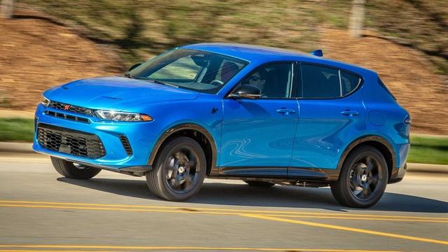 MotorWeek | 2024 Dodge Hornet R/T & 2024 Toyota Tacoma
