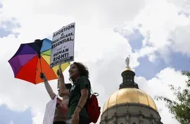 News Wrap: Judge strikes down Georgia abortion ban