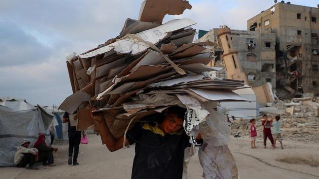 Desperation mounts as Gazans are killed while seeking aid