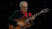 Joe Negri Performs Sleigh Ride