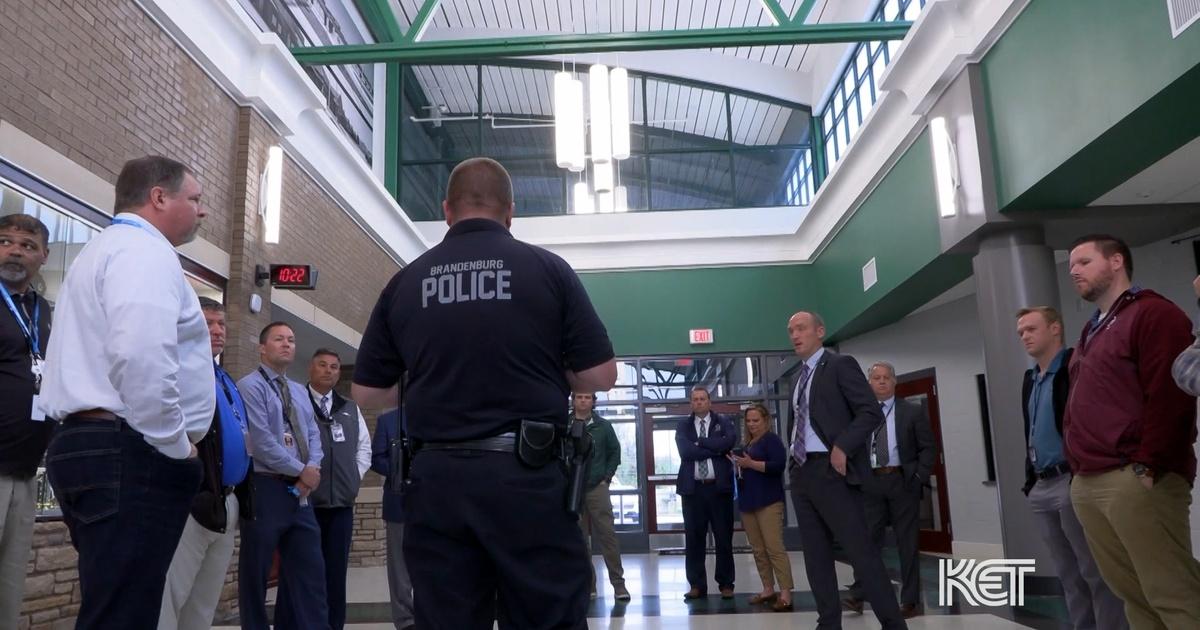 Kentucky Edition | School District Demonstrates Wearable Technology ...