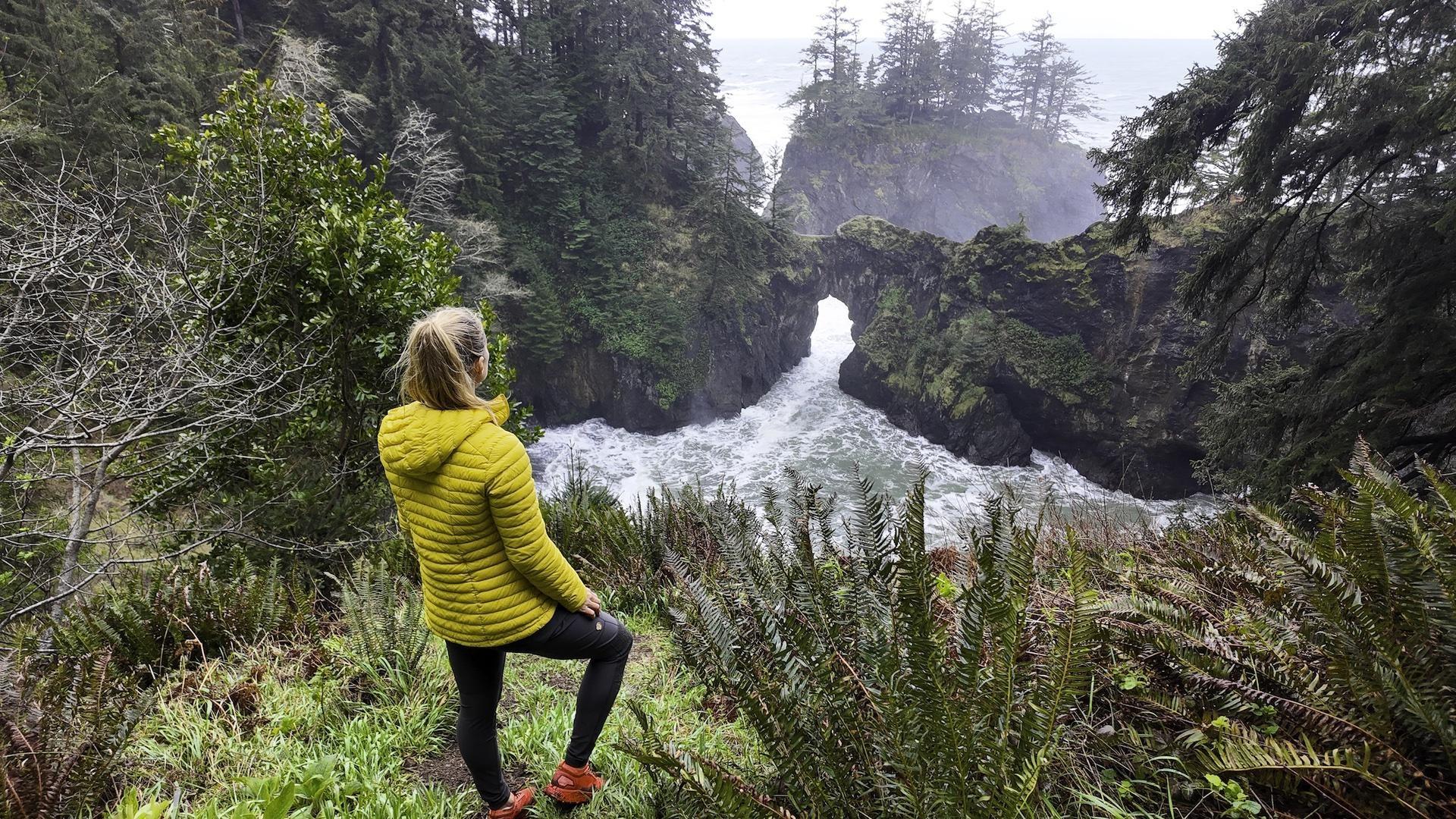 Alice journeys down the Oregon Coast from Astoria to Gold Beach, and overnight at Crater Lake.