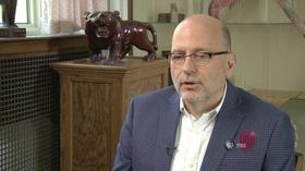 Video thumbnail: Living St. Louis Journalism Prof