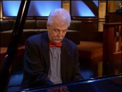 Holiday Music with Butch Thompson