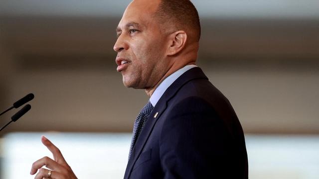 Voters want focus on 'everyday Americans,' Jeffries says