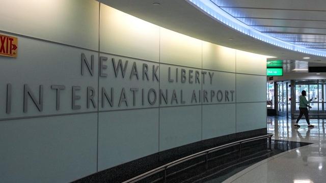 News Wrap: Newark airport suffers another radar outage