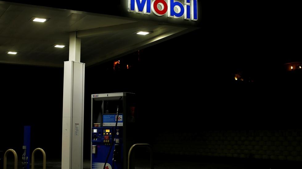 Academic study finds Exxon Mobil misled on climate change image