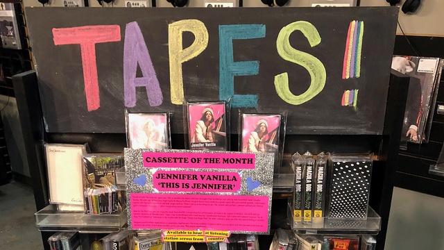 Cassette tapes make comeback in era of music streaming
