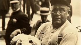 Video thumbnail: Chicago Tours with Geoffrey Baer Web Exclusive: Eastland Disaster