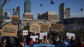 Video thumbnail: PBS NewsHour What prompted 'stunning reversal' on Amazon NYC headquarters