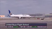 Crain’s Headlines: United Buying Flight School in Phoenix