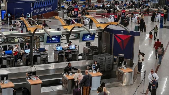 November 6,  2025 - PBS News Hour full episode