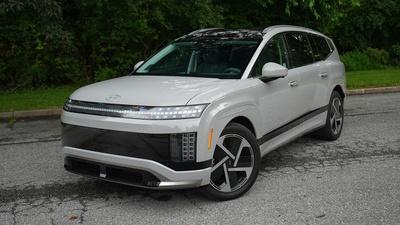 2026 Hyundai IONIQ 9 & 2025 RAM 2500