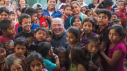 A Brief But Spectacular take on using food to create hope