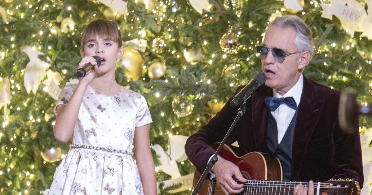 Andrea Bocelli and Daughter Virginia Perform 'Let It Snow' on GMA