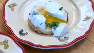 Jacques Pépin makes cocotte eggs