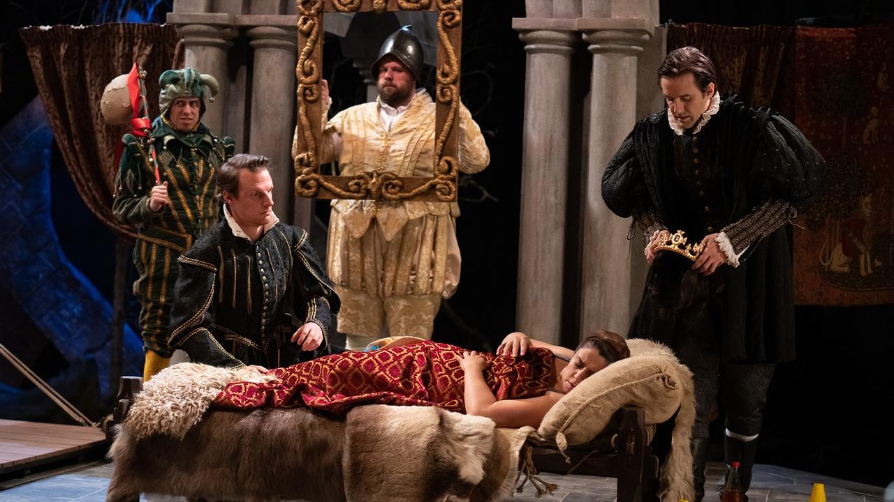 The Goes Wrong Show | Shakespeare aka The Most Lamentable...
