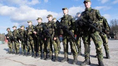 Video thumbnail: PBS NewsHour Sweden beefs up military defenses to face Russia threat