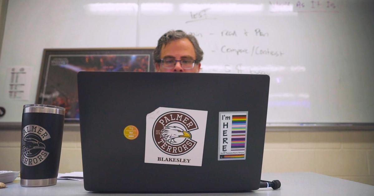 Colorado Voices Reading laterally with Palmer High School’s Mr