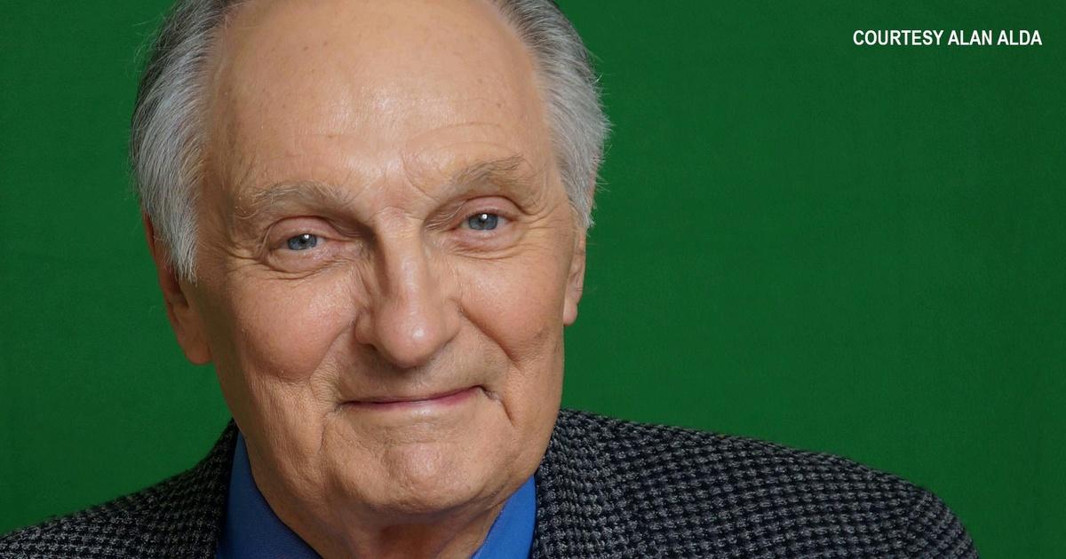 File:Alan Alda (Today Show, New York) (cropped).jpg - Wikimedia Commons