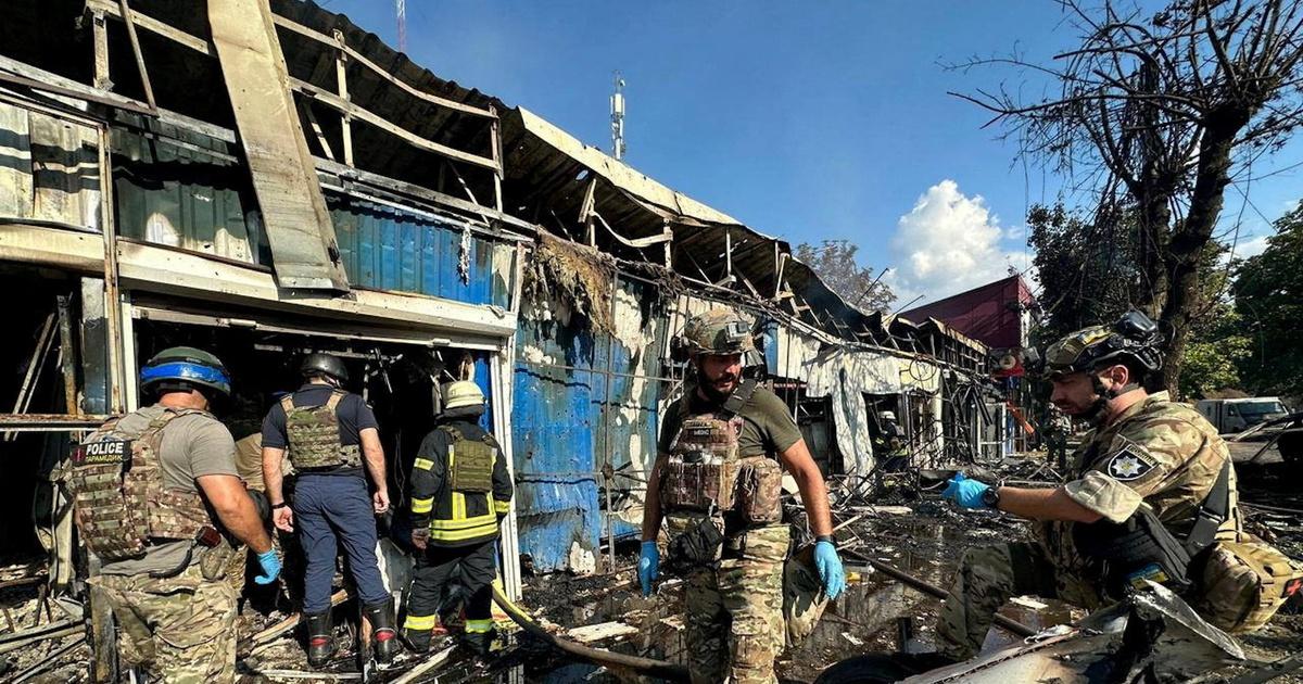 PBS News Hour | News Wrap: Russian missile strike kills 17 in Ukraine ...