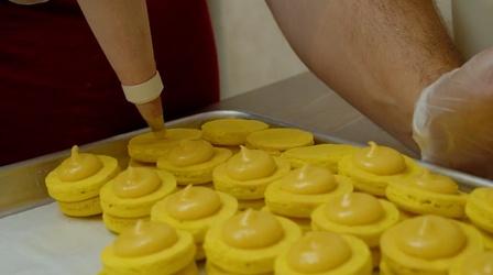 Video thumbnail: Making It North Canton chef cooks up macaron business during pandemic