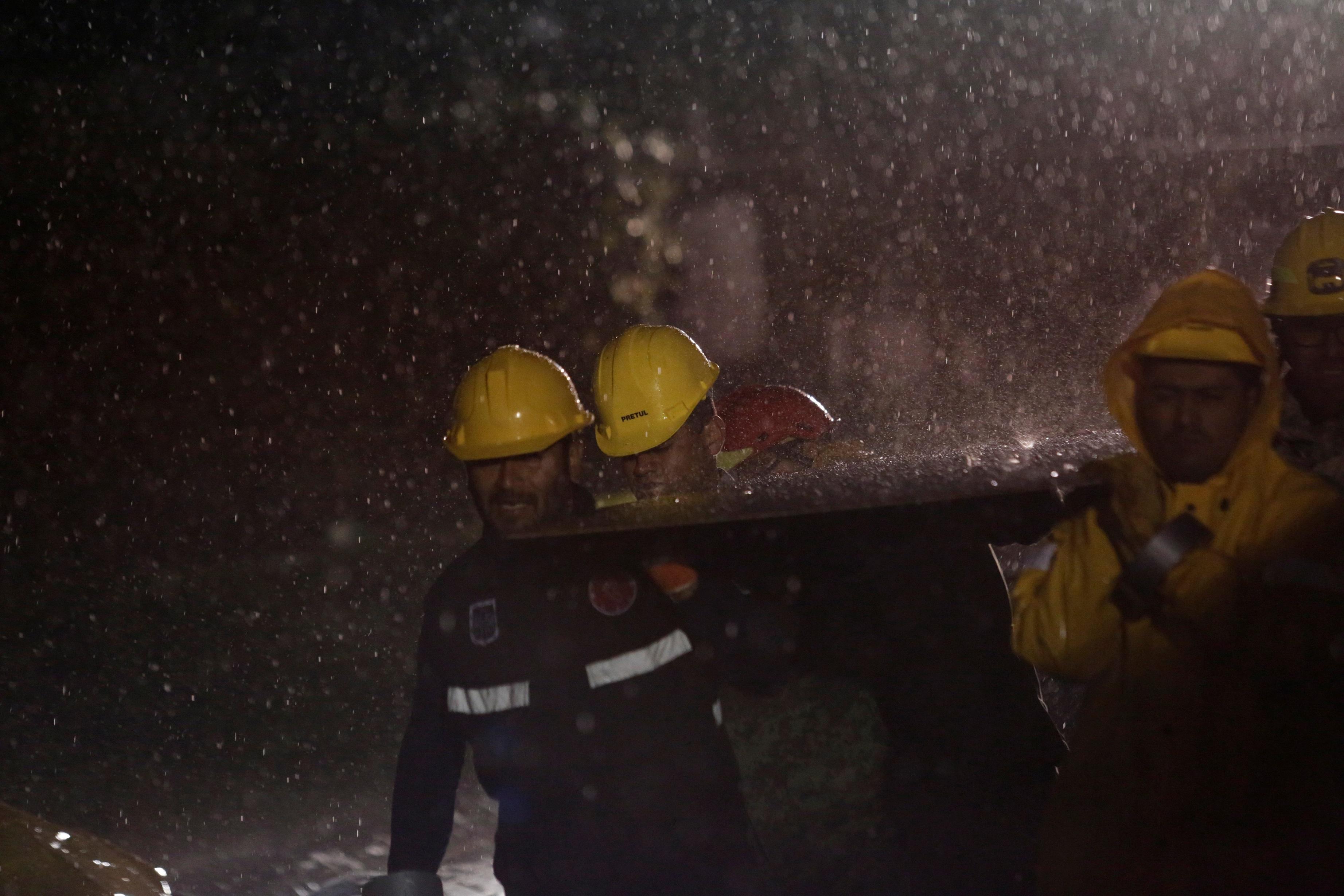 Mexico continues search for quake survivors and answers
