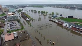 Video thumbnail: Chicago Tonight Midwest Rivers Recede, But Flooding Danger Lingers