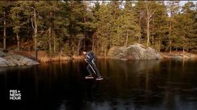 Video thumbnail: PBS NewsHour When a skater bends thin ice, this frozen lake sings