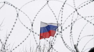 U.S., Russia meet amid stark disagreements over Ukraine