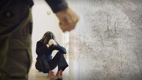 Video thumbnail: PBS NewsHour Shutdown affects support for domestic violence survivors
