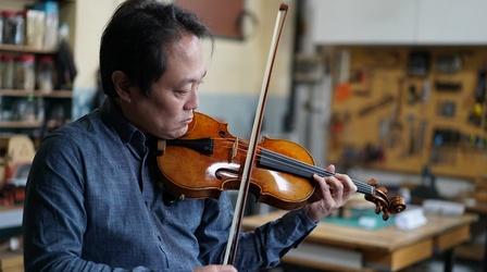 A Master Violinist Gets a Violin Lesson