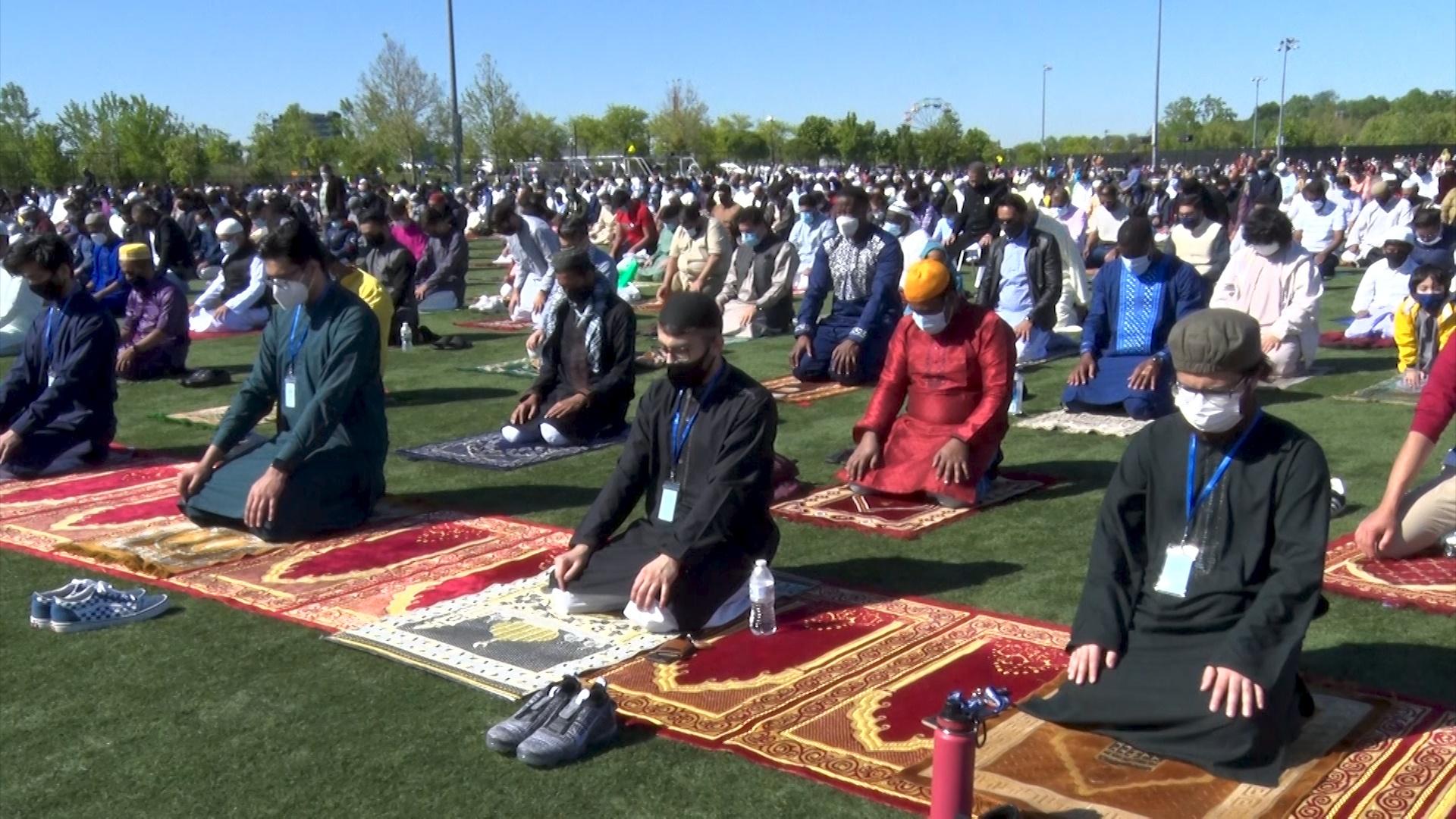 Thousands gather to celebrate first day of Eid alFitr NJ Spotlight