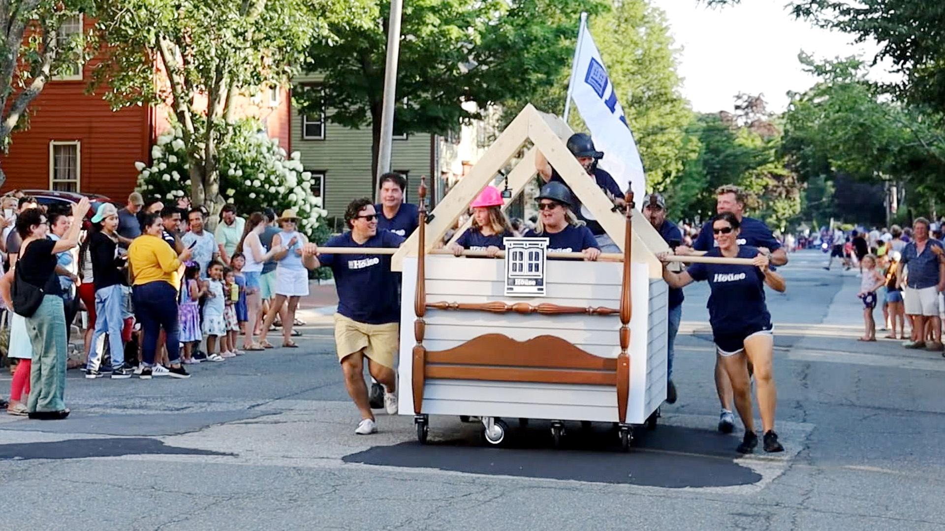Newburyport | Bed Race