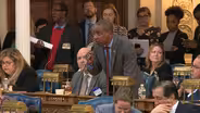 NJ Assembly approves voting rights to some convicts
