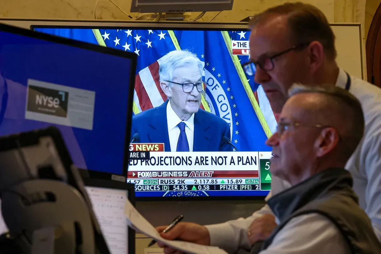 News Wrap: Fed leaves interest rates unchanged