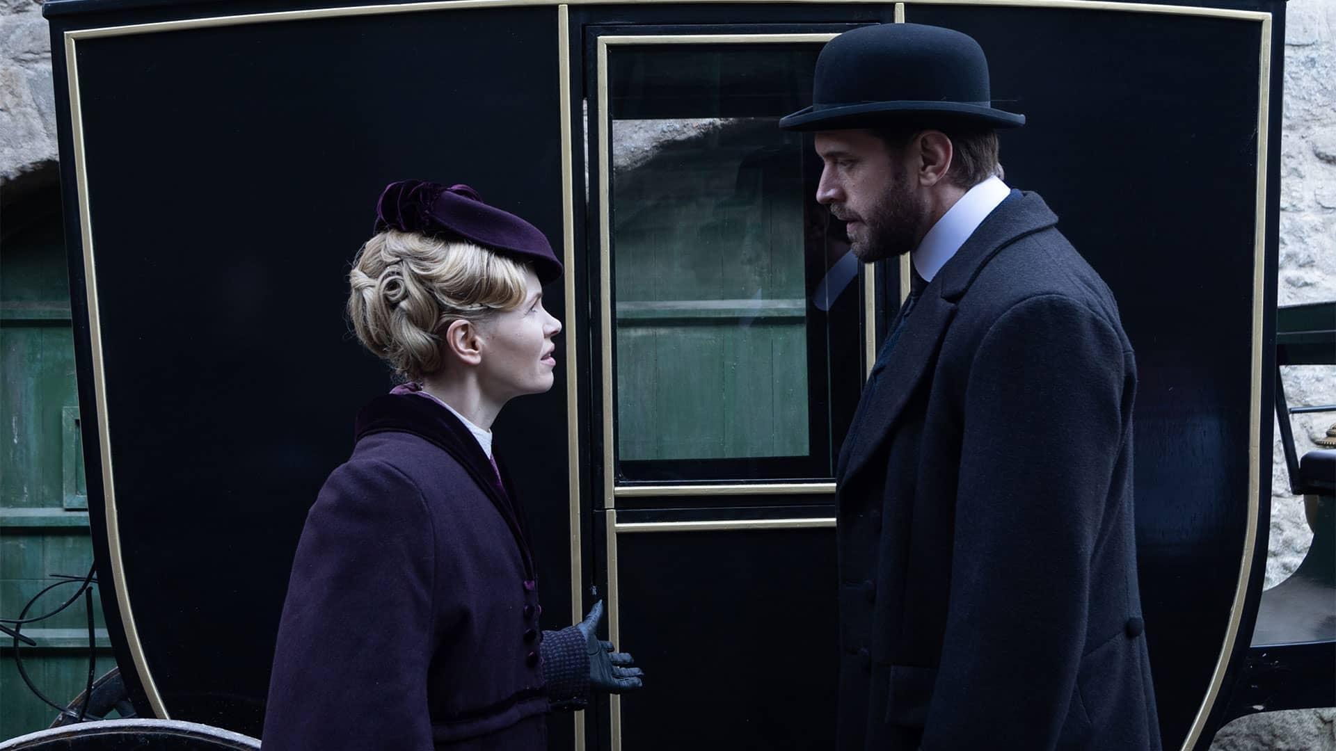 Charlie Phelps, the new Detective Inspector at the City of London Police, hires Eliza for a case.