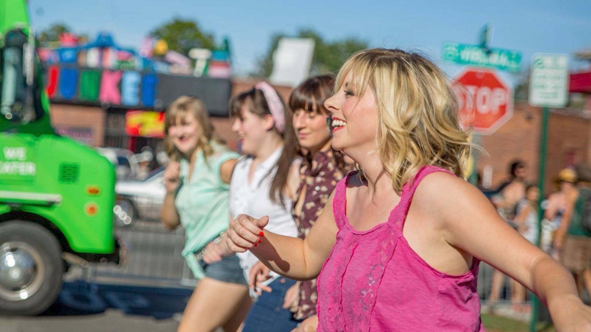 In this episode of ARTEFFECTS, head to MidTown in Reno to experience Dancing in the Streets.