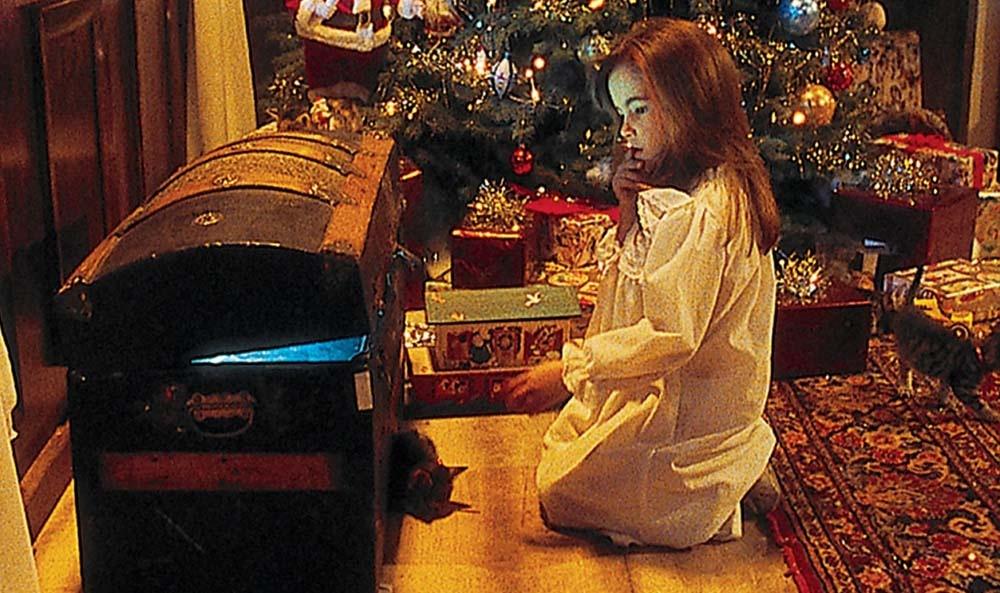 Ossie Davis narrates this fantasy trip through the magic of Christmas.