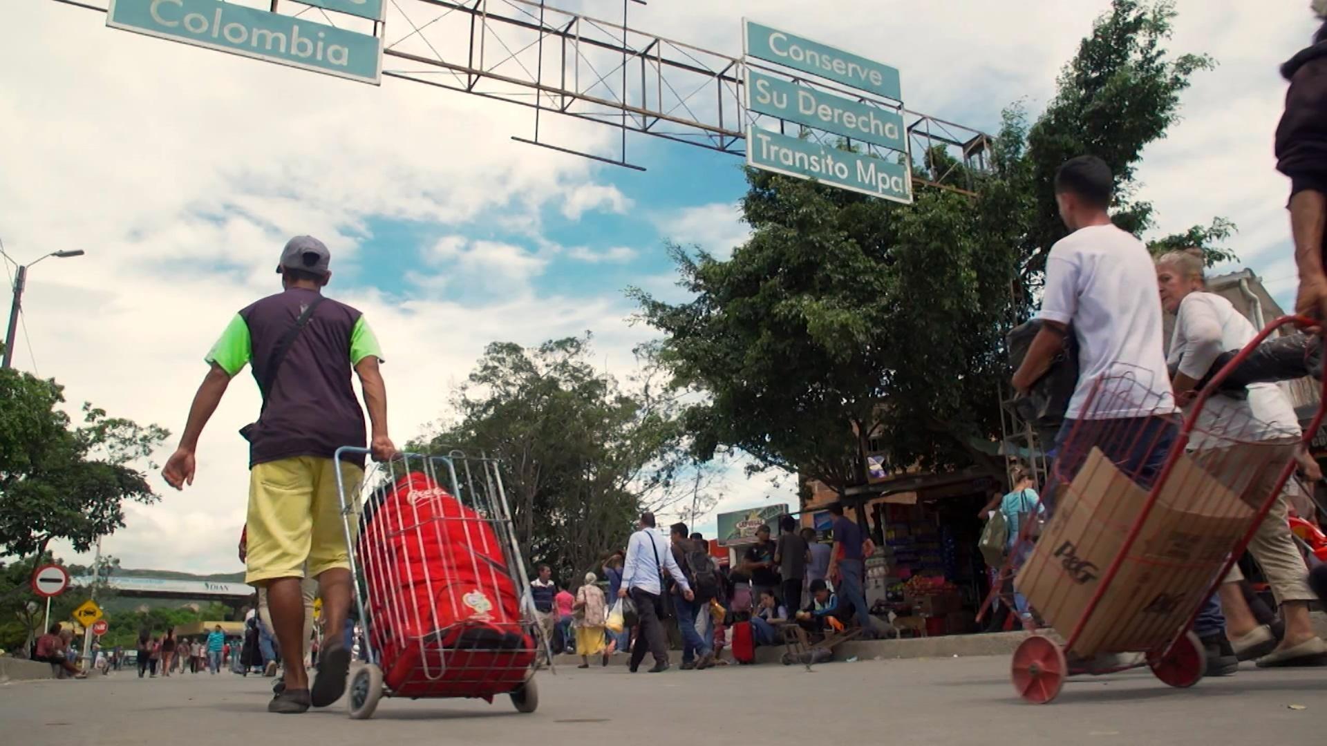 As Venezuela's economy plummets, mass exodus ensues