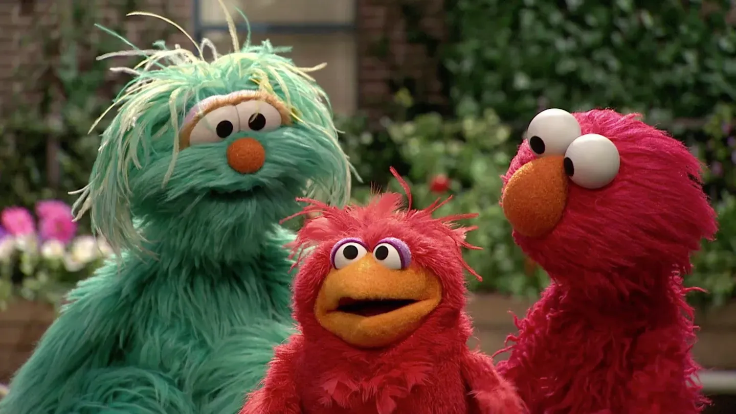 Elmo Finds a Baby Bird
