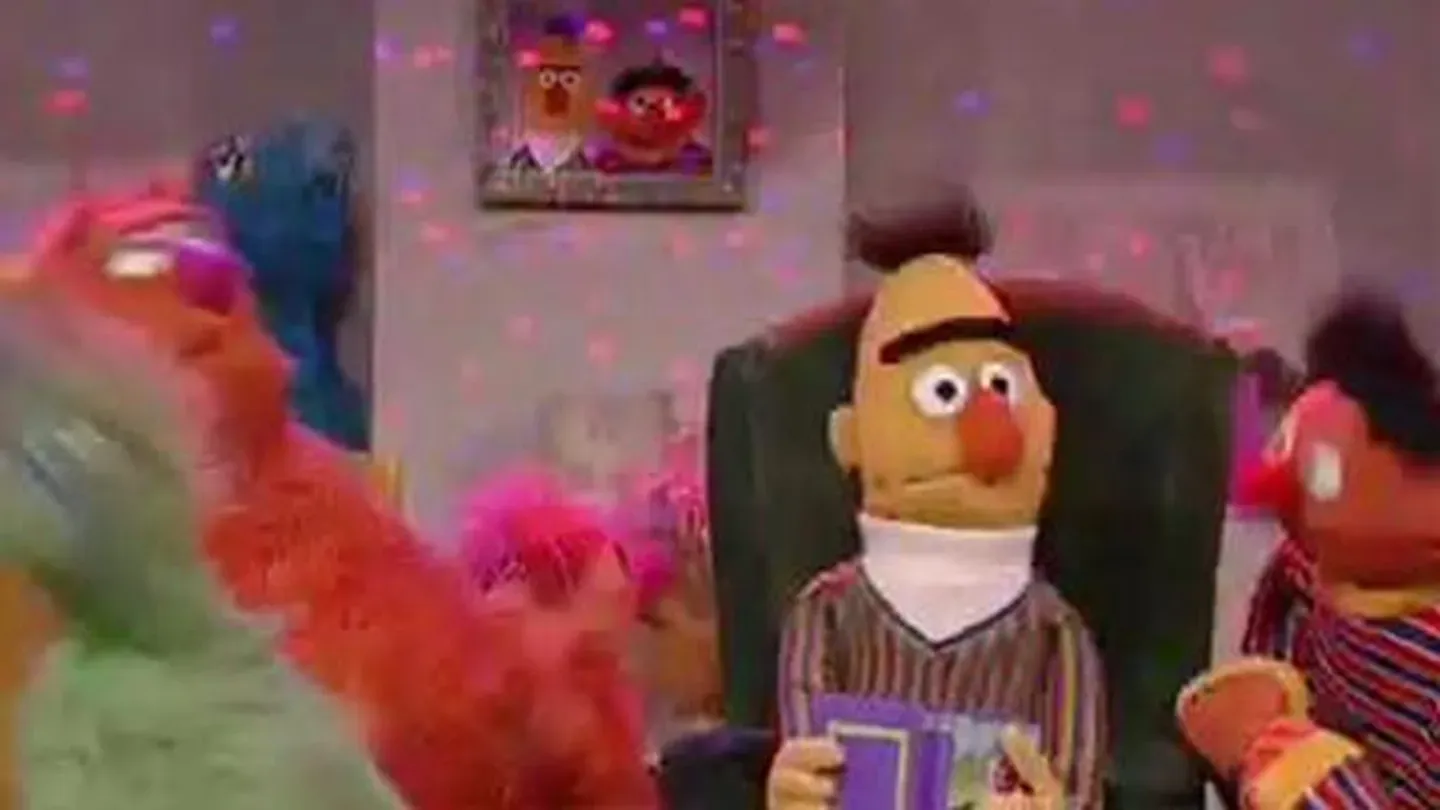 Bert & Ernie: Monster Dance