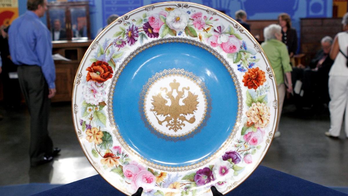 Appraisal: Russian Imperial Charger | Antiques Roadshow | THIRTEEN ...