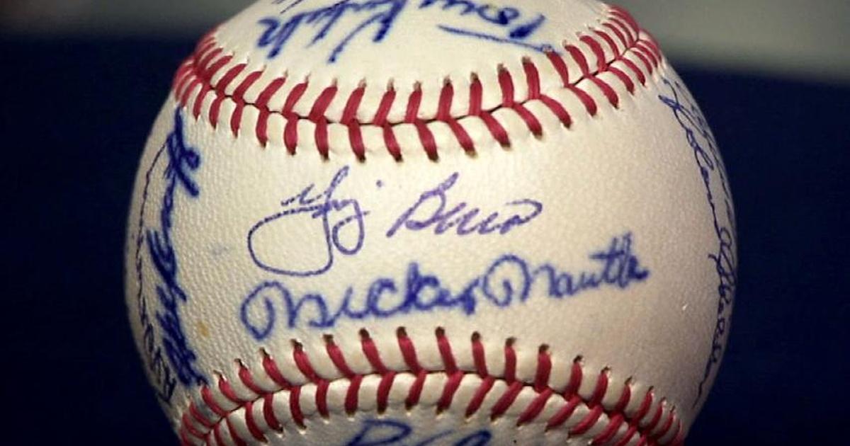 yankees signed baseball
