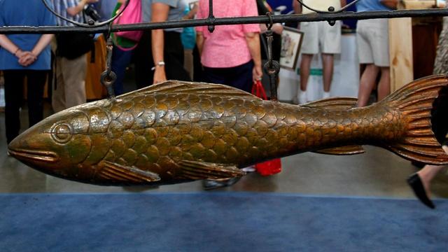 Antiques Roadshow | Appraisal: Fish Trade Sign, ca. 1855