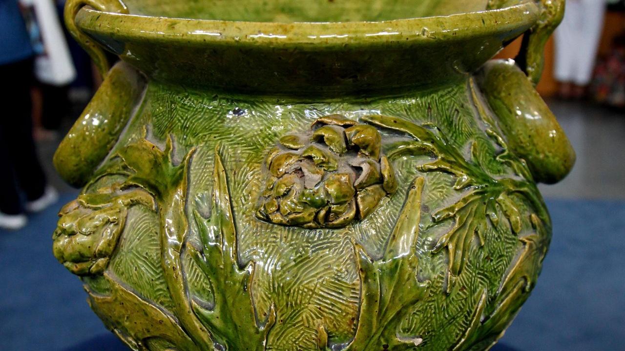 Antiques Roadshow | Appraisal: New Orleans Art Pottery Jardiniere, ca. 1886