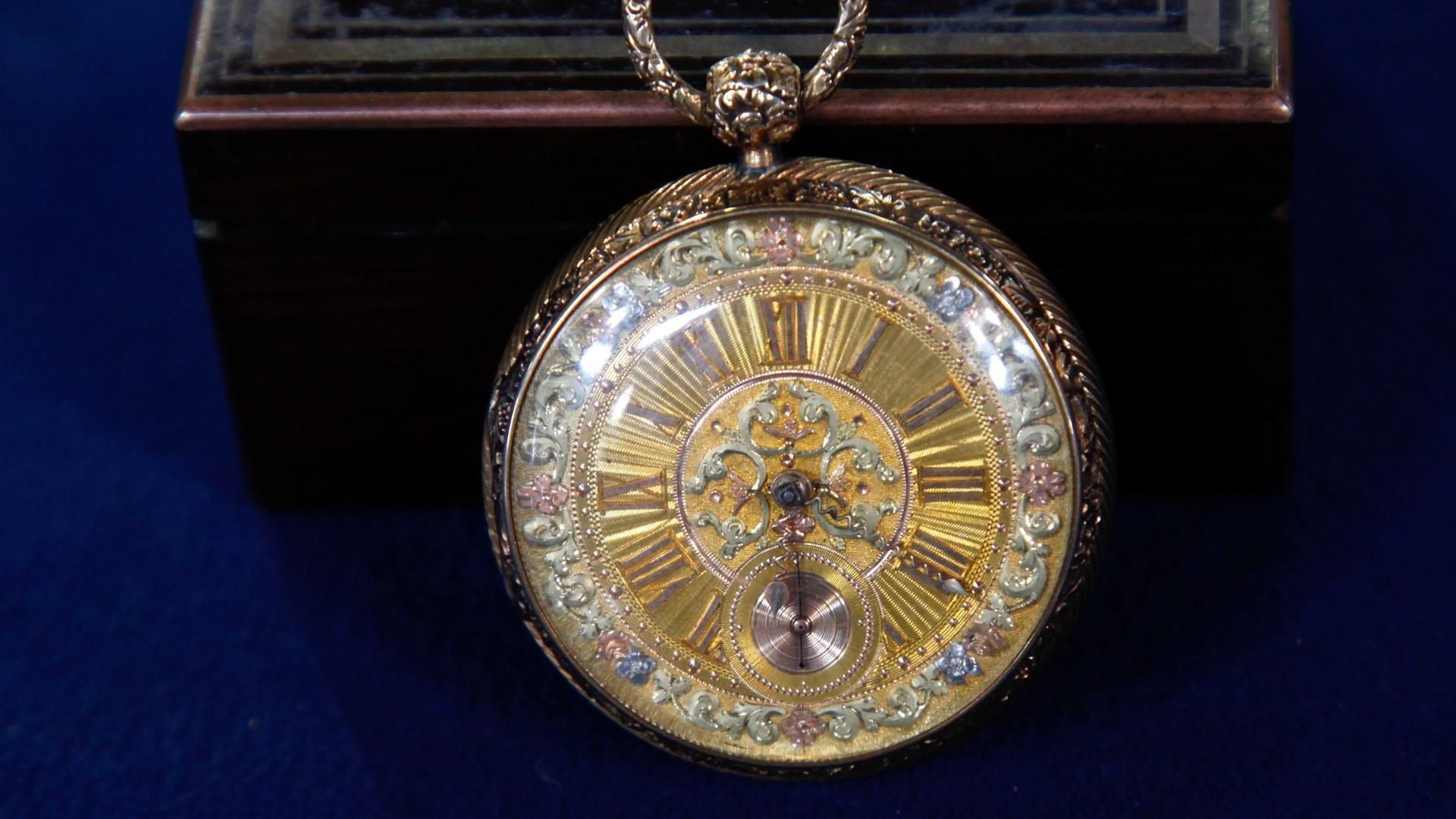 Pocket watch outlet appraisal